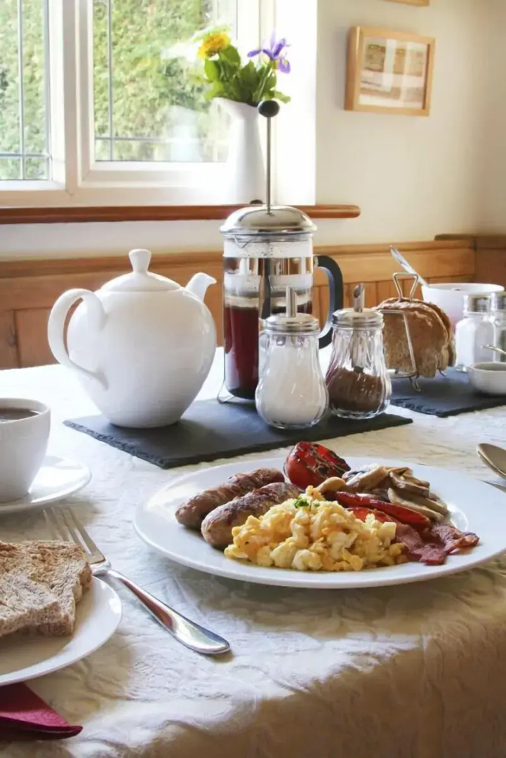 Brush and Boot B&B