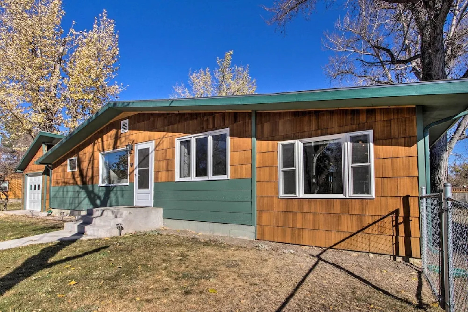 Cozy Choteau Home w/ Fire Pit, Grill, Yard!
