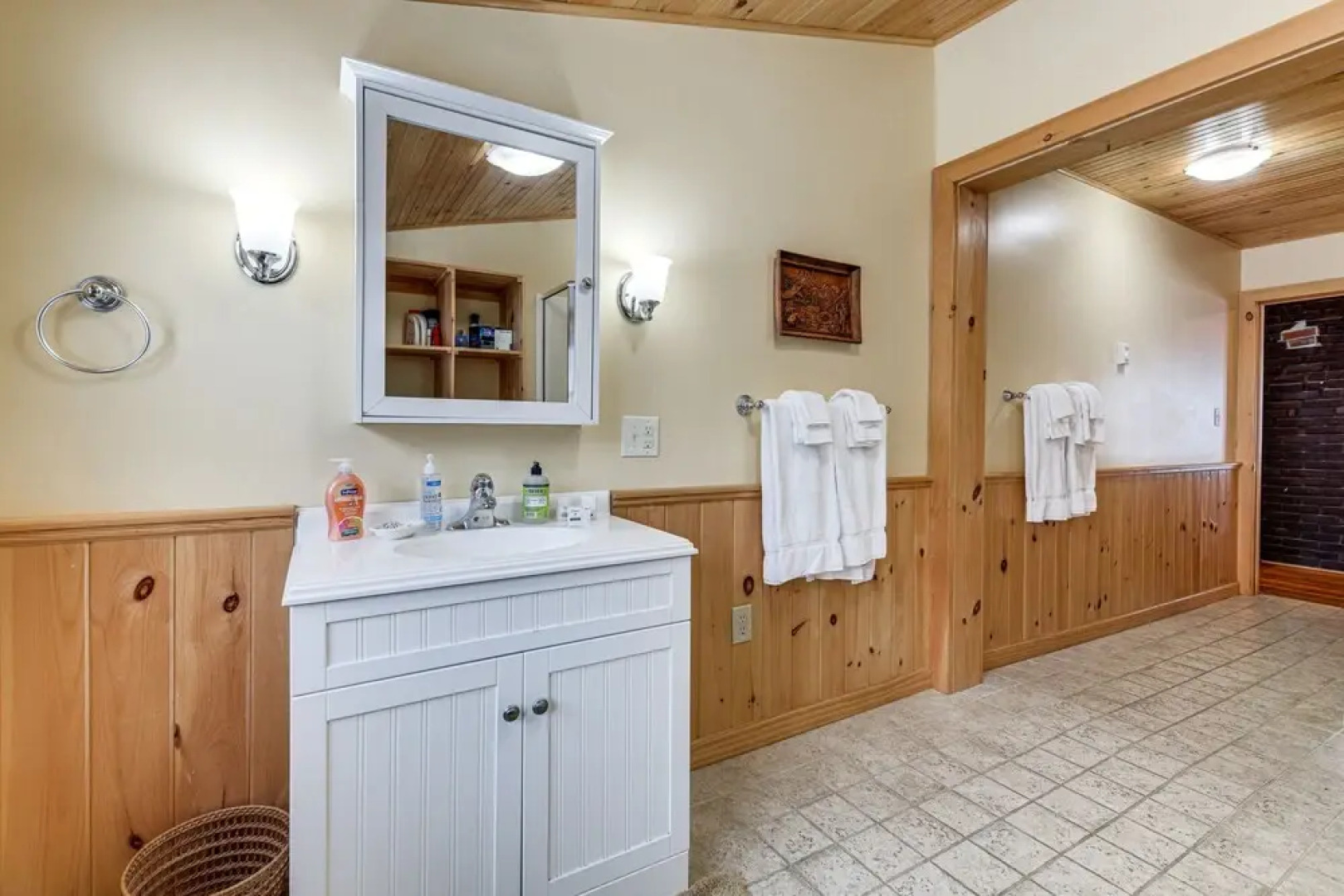 Waterfront North Hero Home w/ Screened Porch