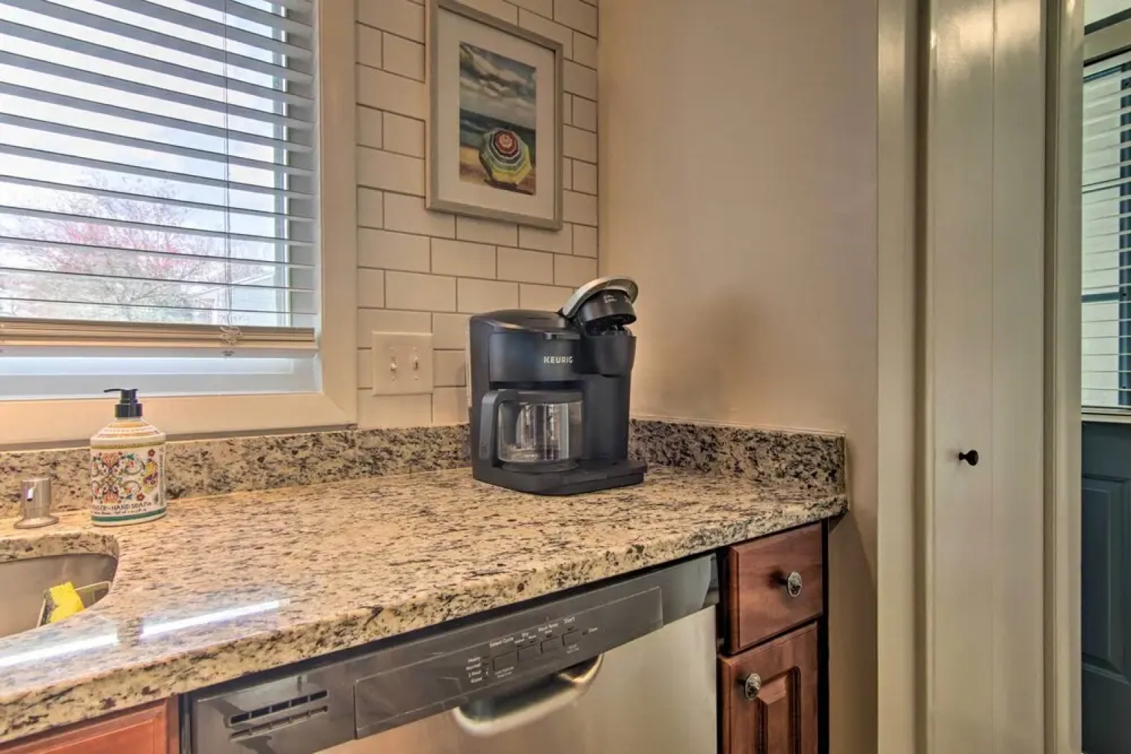 1 Mi to Beach & Boardwalk: Family Townhome