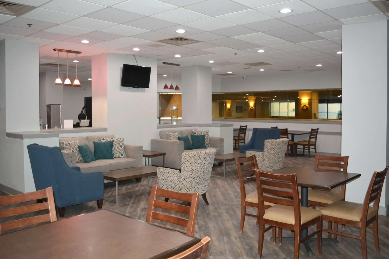 Suburban Studios East Syracuse Carrier Circle