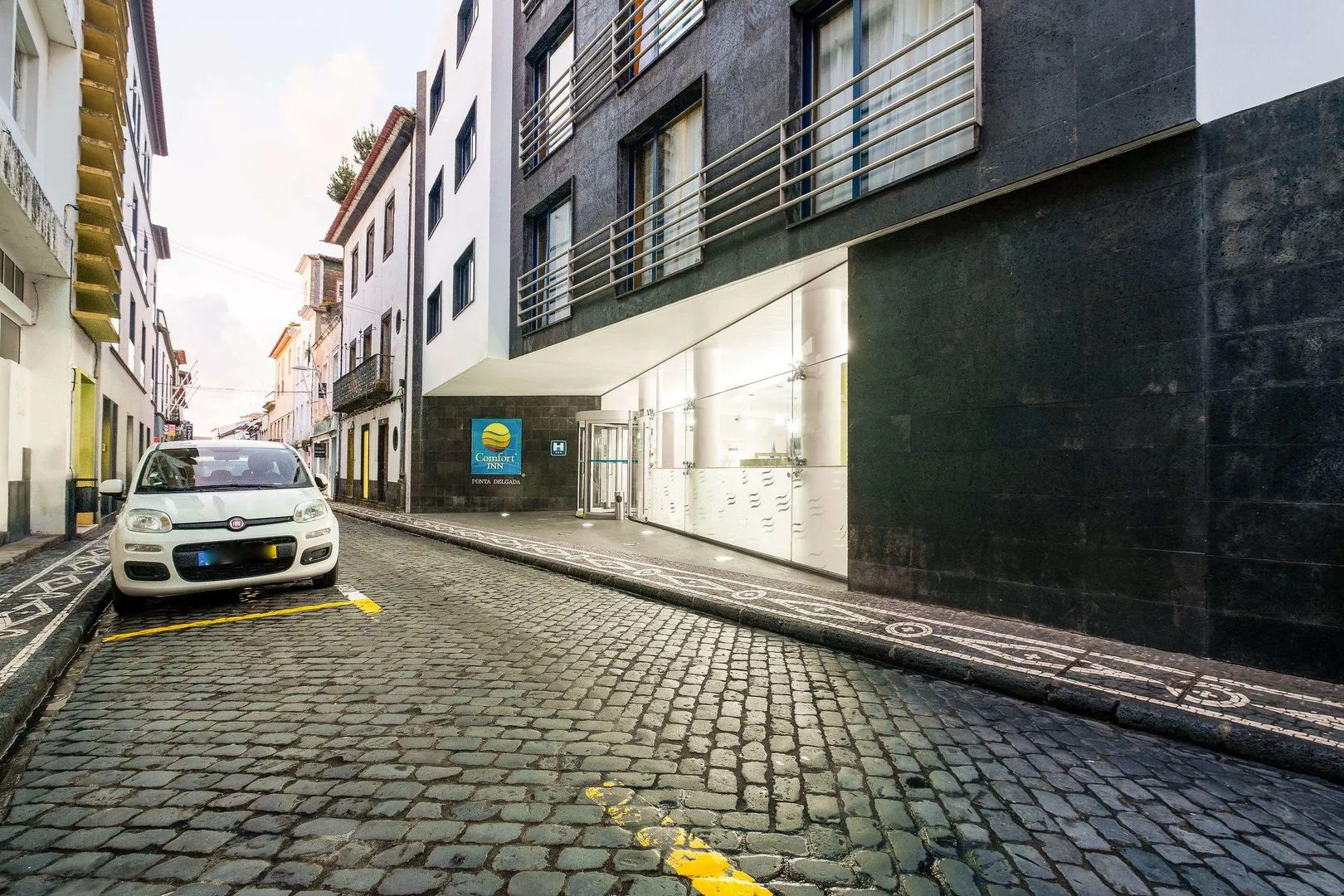 The Azoriani Boutique, an Ascend Collection Hotel