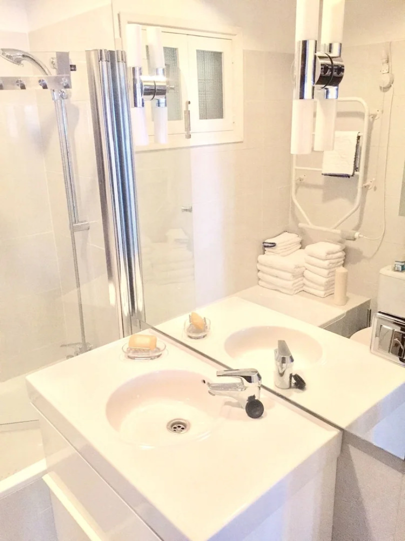 House With 3 Bedrooms in Sayalonga, With Wonderful sea View, Private P