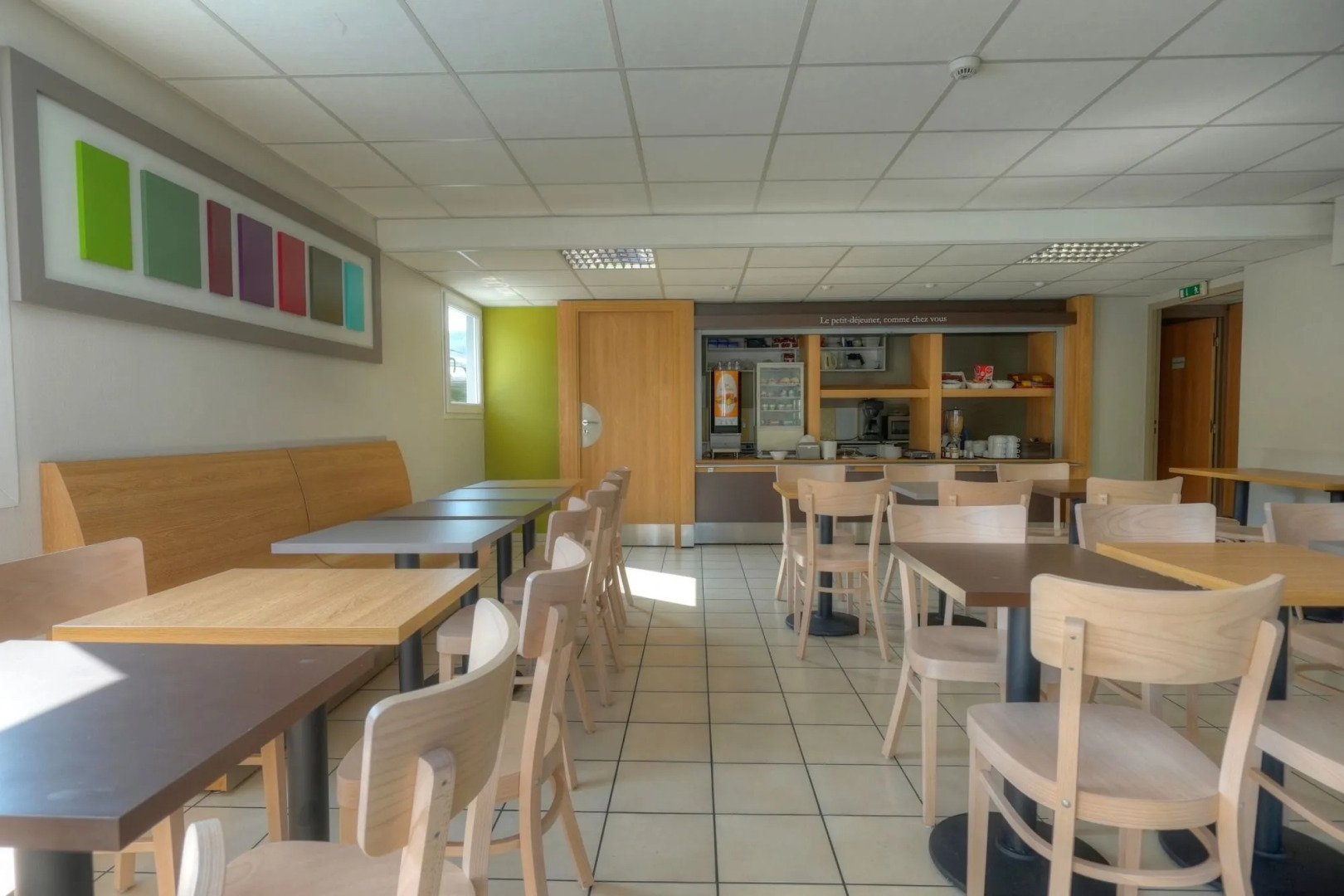 B&B HOTEL Saint-Etienne Monthieu