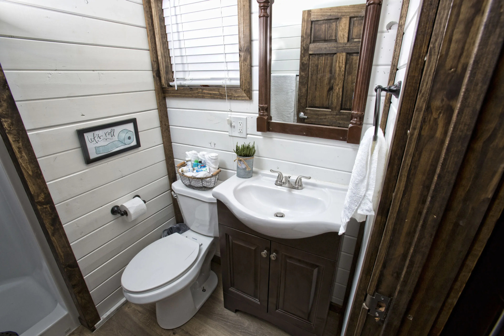 Stateline Cabins & RV