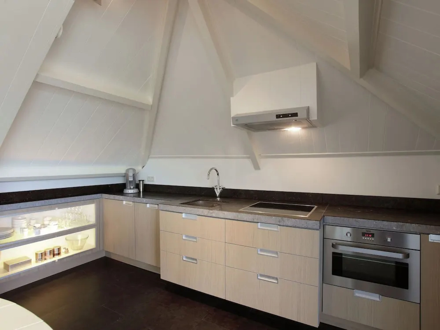 Lush Holiday Home in Oeffelt with 2 Saunas & Hot Tubs