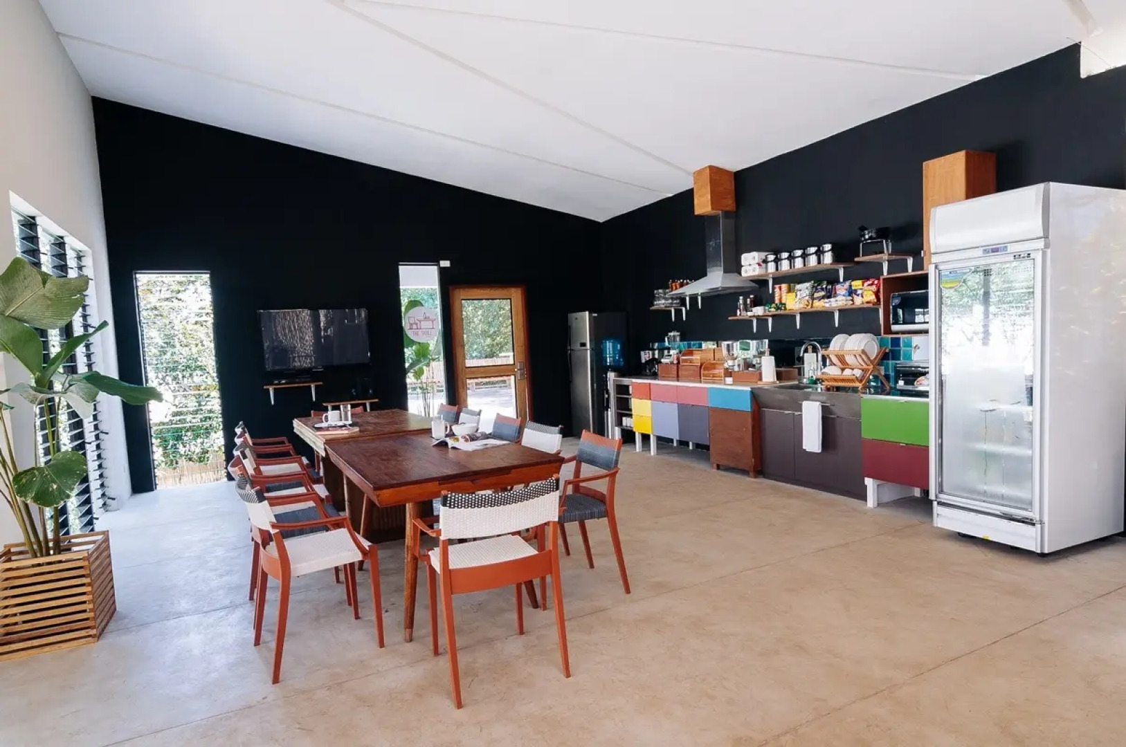 Spin Designer Hostel