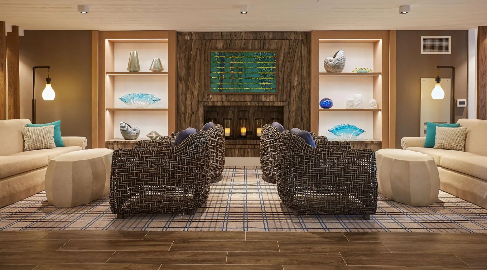 The Waterfront Beach Resort, A Hilton Hotel