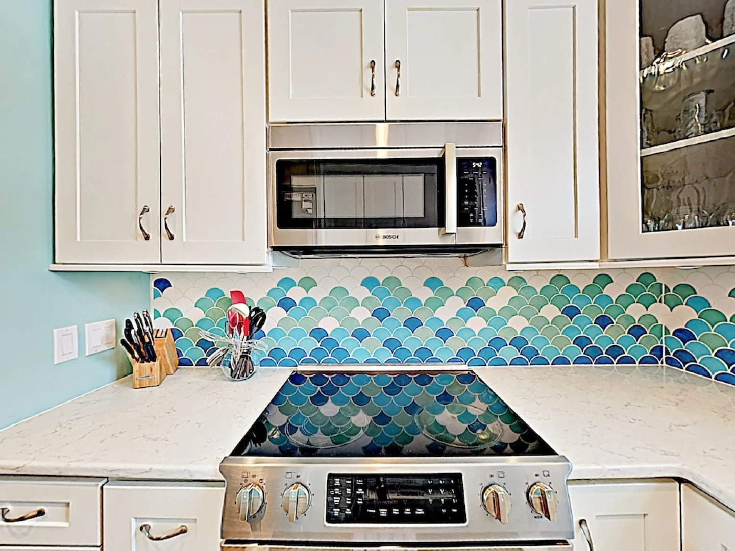 Oceanfront W/ Pool - Steps To Beach! 2 Bedroom Condo
