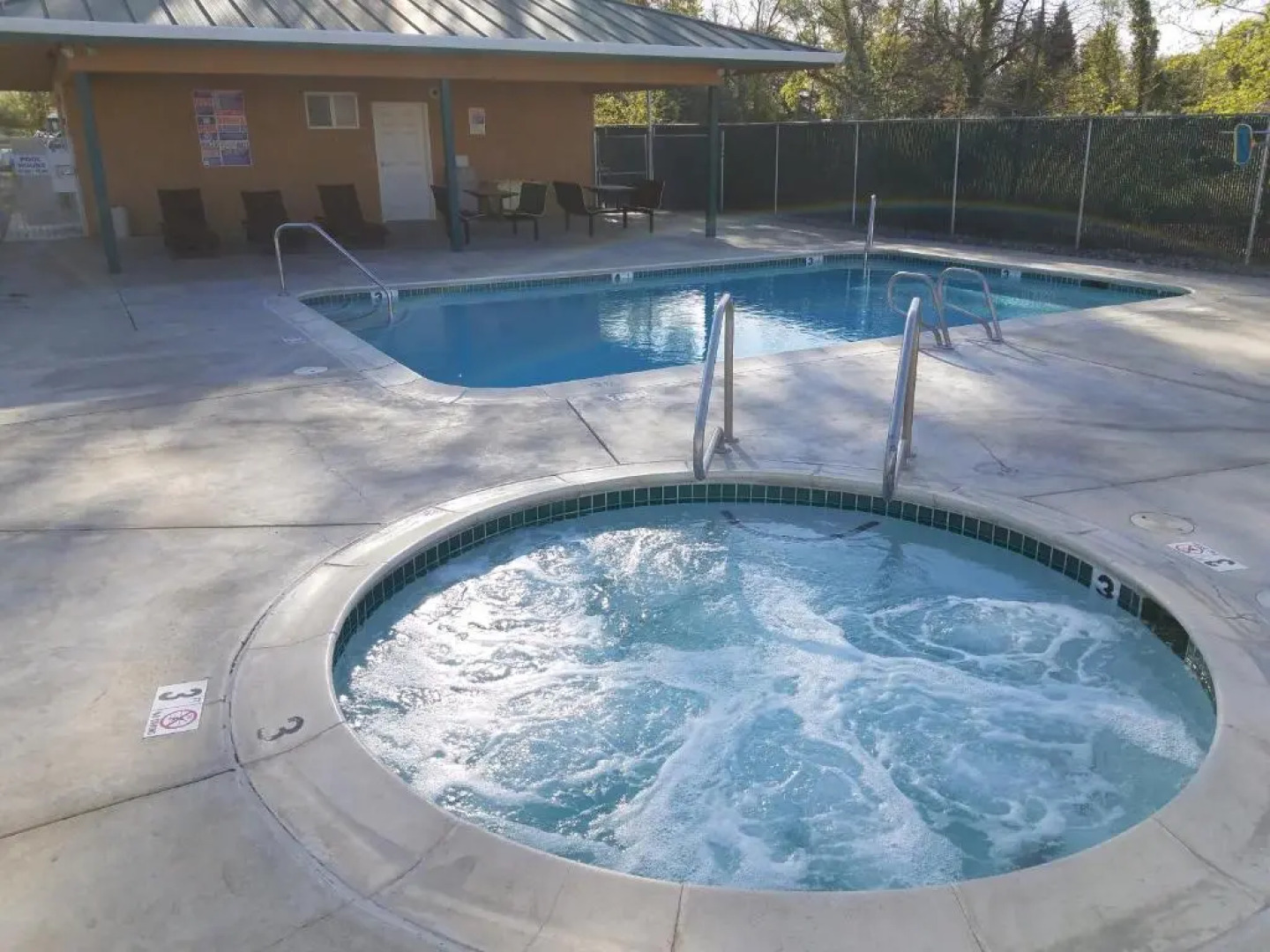 Gridley Inn & Rv Park