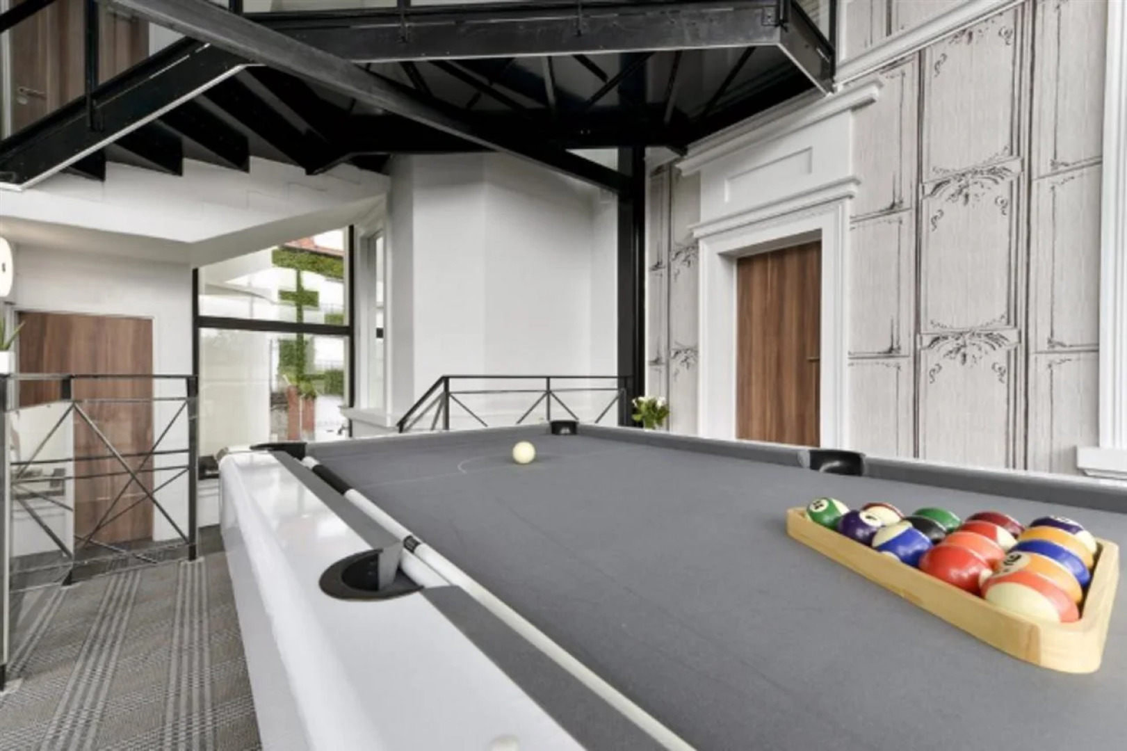 Hotel Atrium by HappyCulture