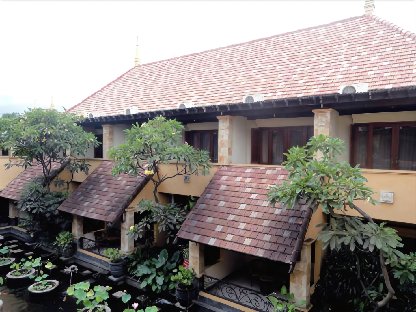 Lotus Garden Hotel