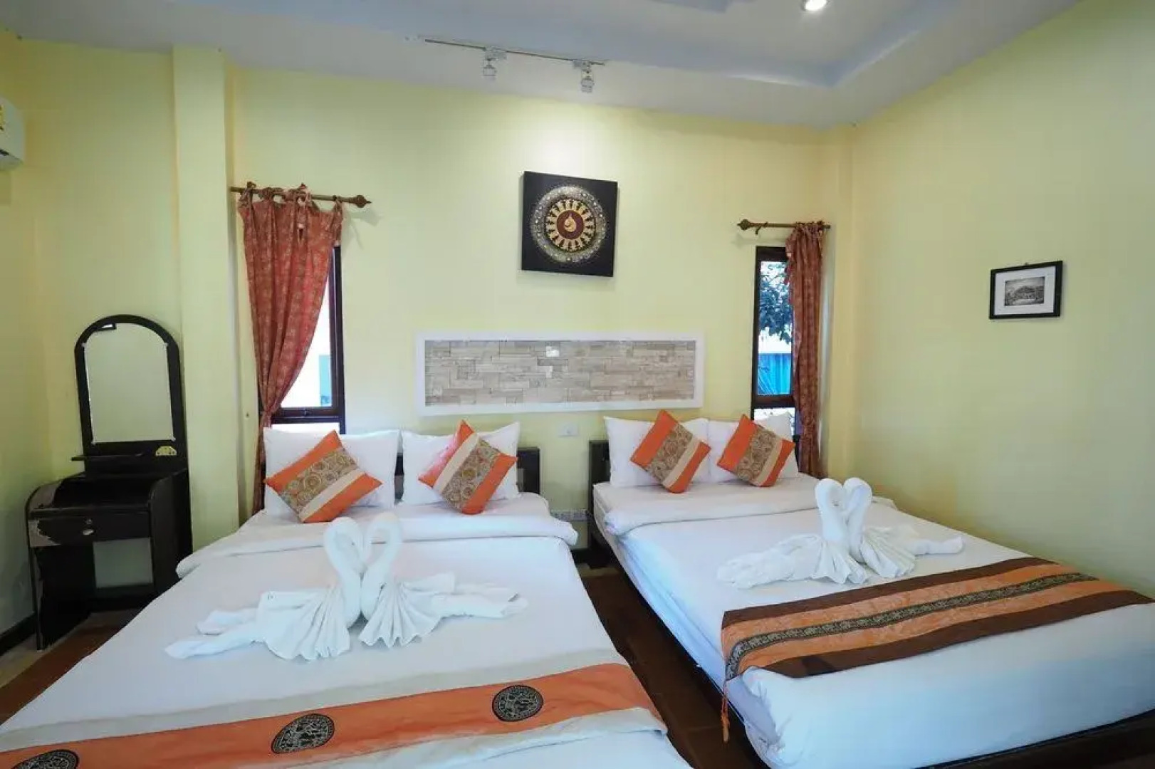 Pranburinoi Resort