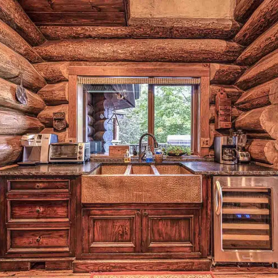 Forge Lake Lodge in Topton