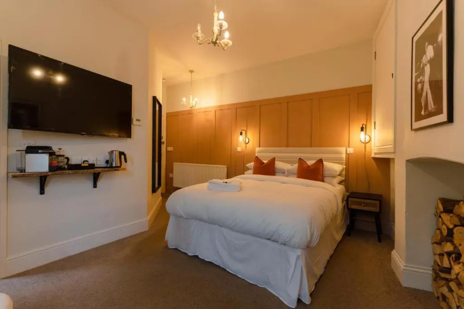 Rooms at The Exeter Arms Easton