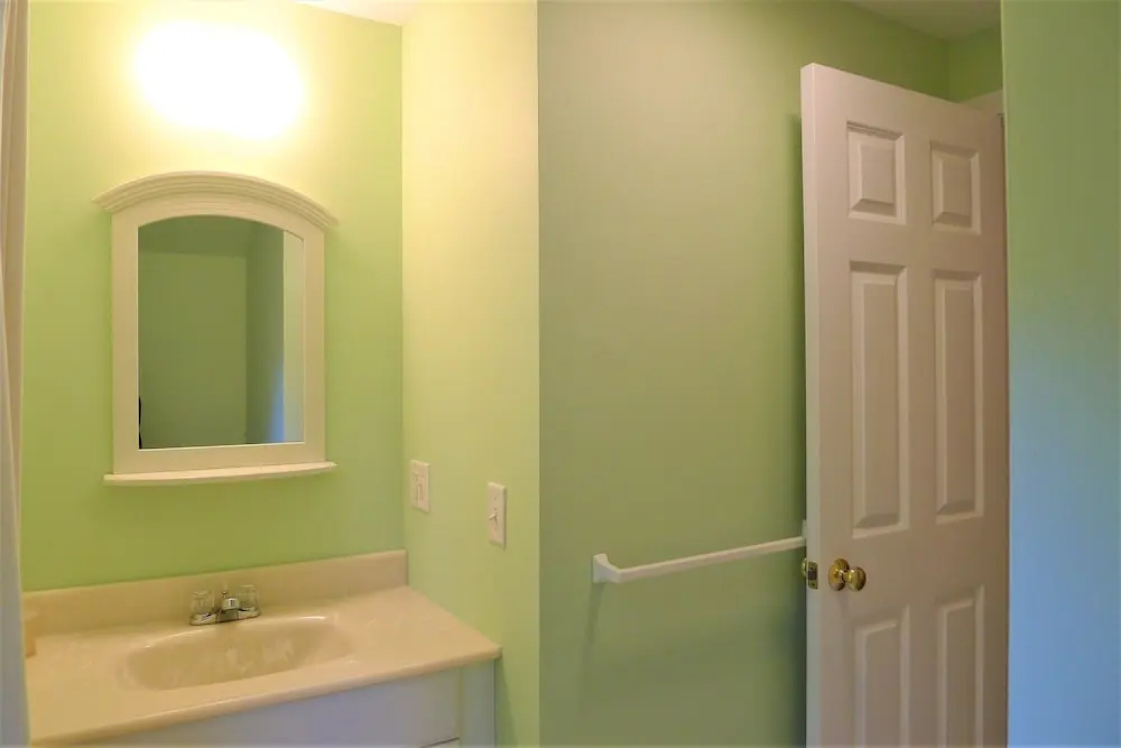 300 Gross Hill - 3 Bedroom House