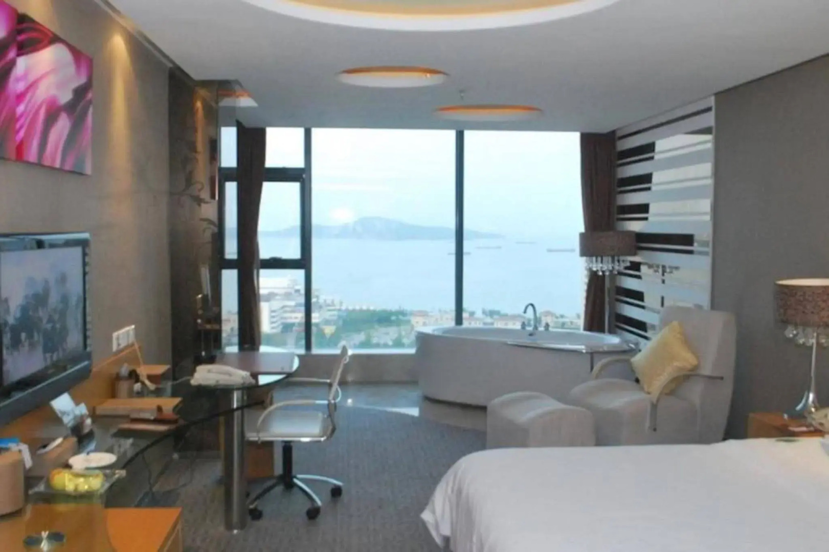 The Brigh Radiance Hotel Weihai