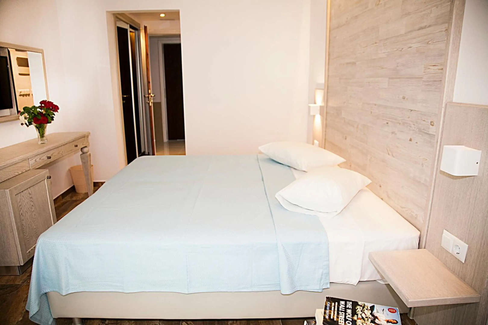 Zeus Hotel