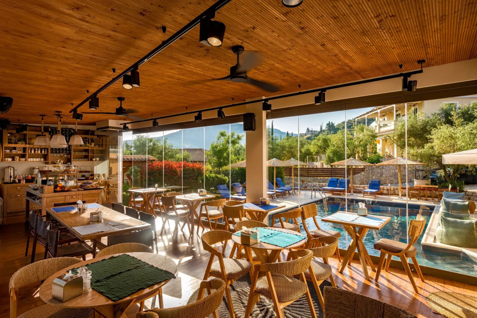 Anthemion Suites & Villas