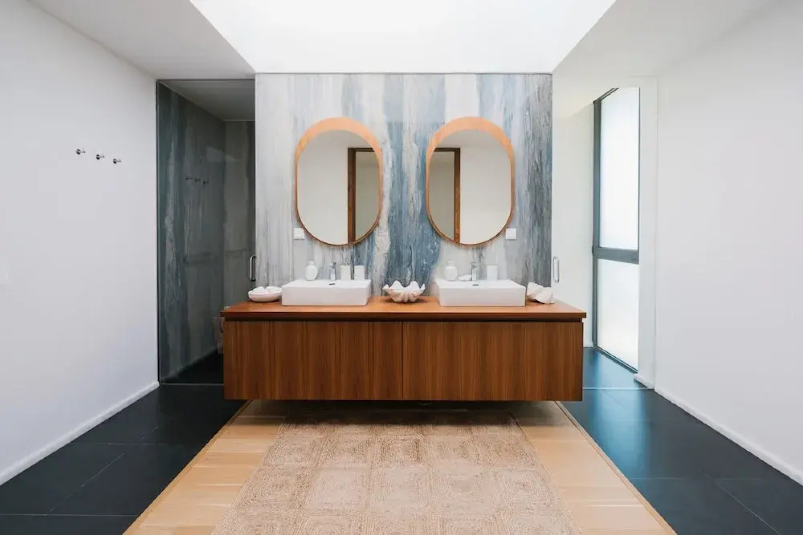 Troya Regal Villa By Cadenzalux