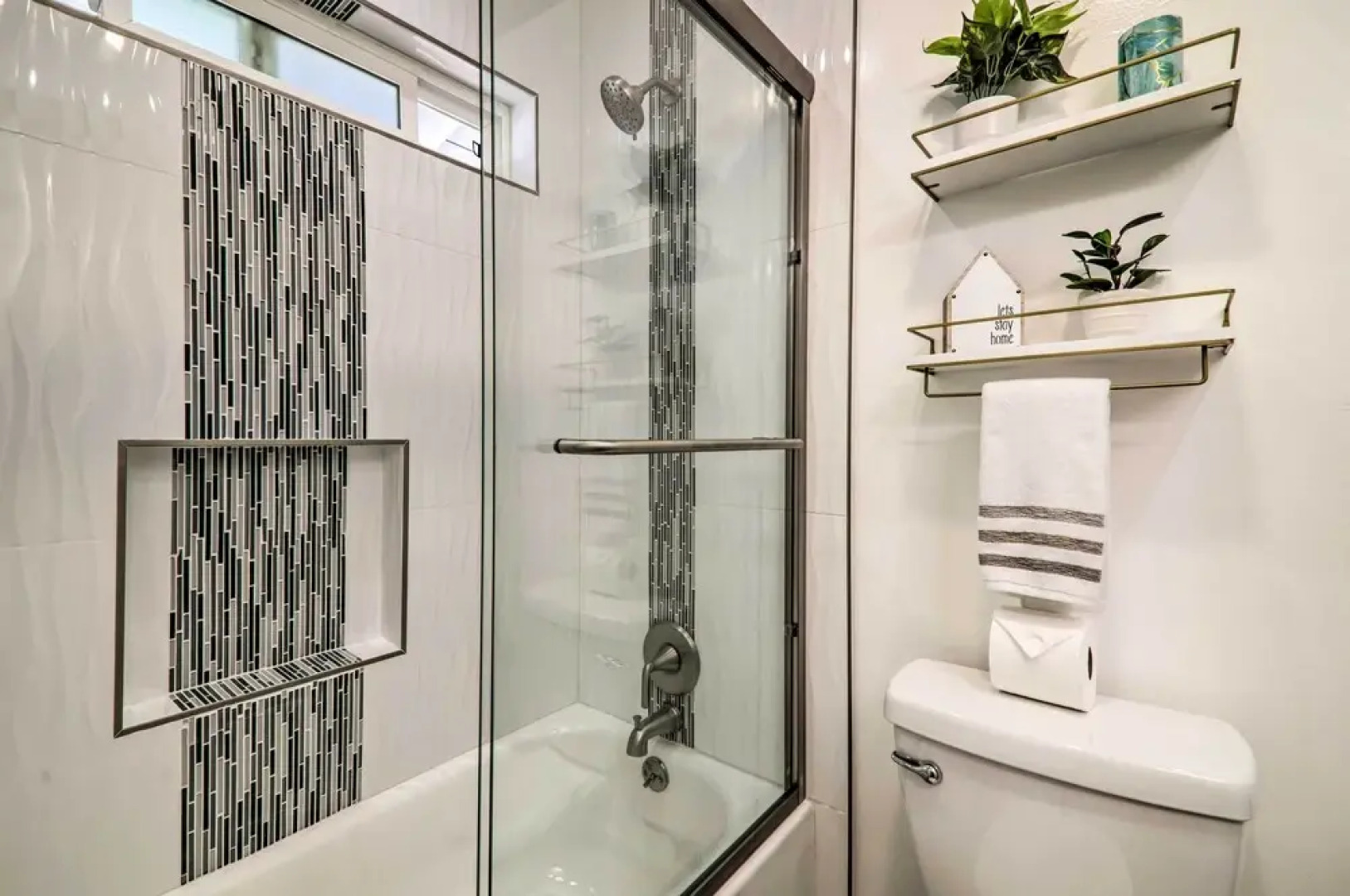 E Palo Alto Home 3 Mi to Stanford University!