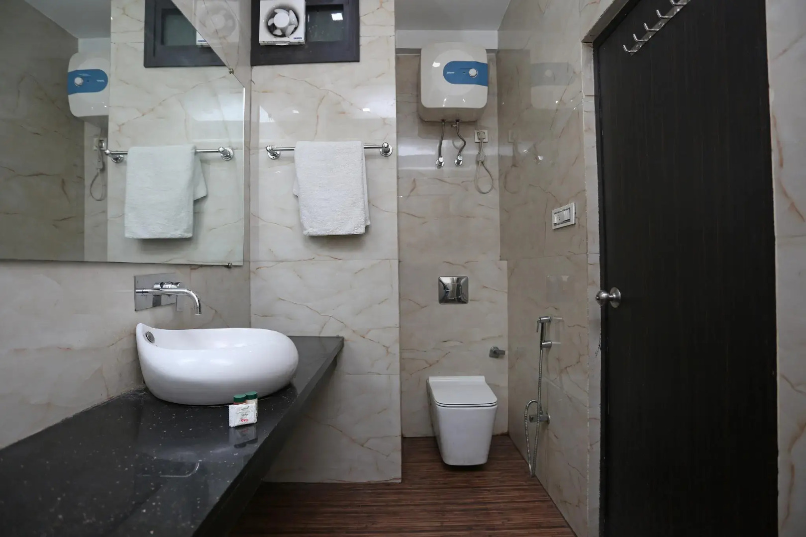 Oyo 532 Hotel Alpine Park