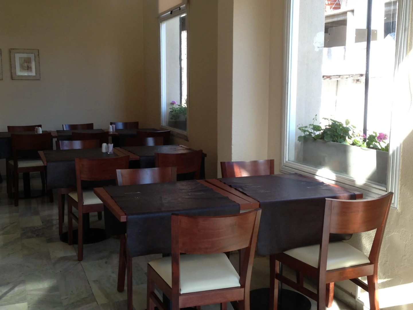 Centro Plaza Hotel