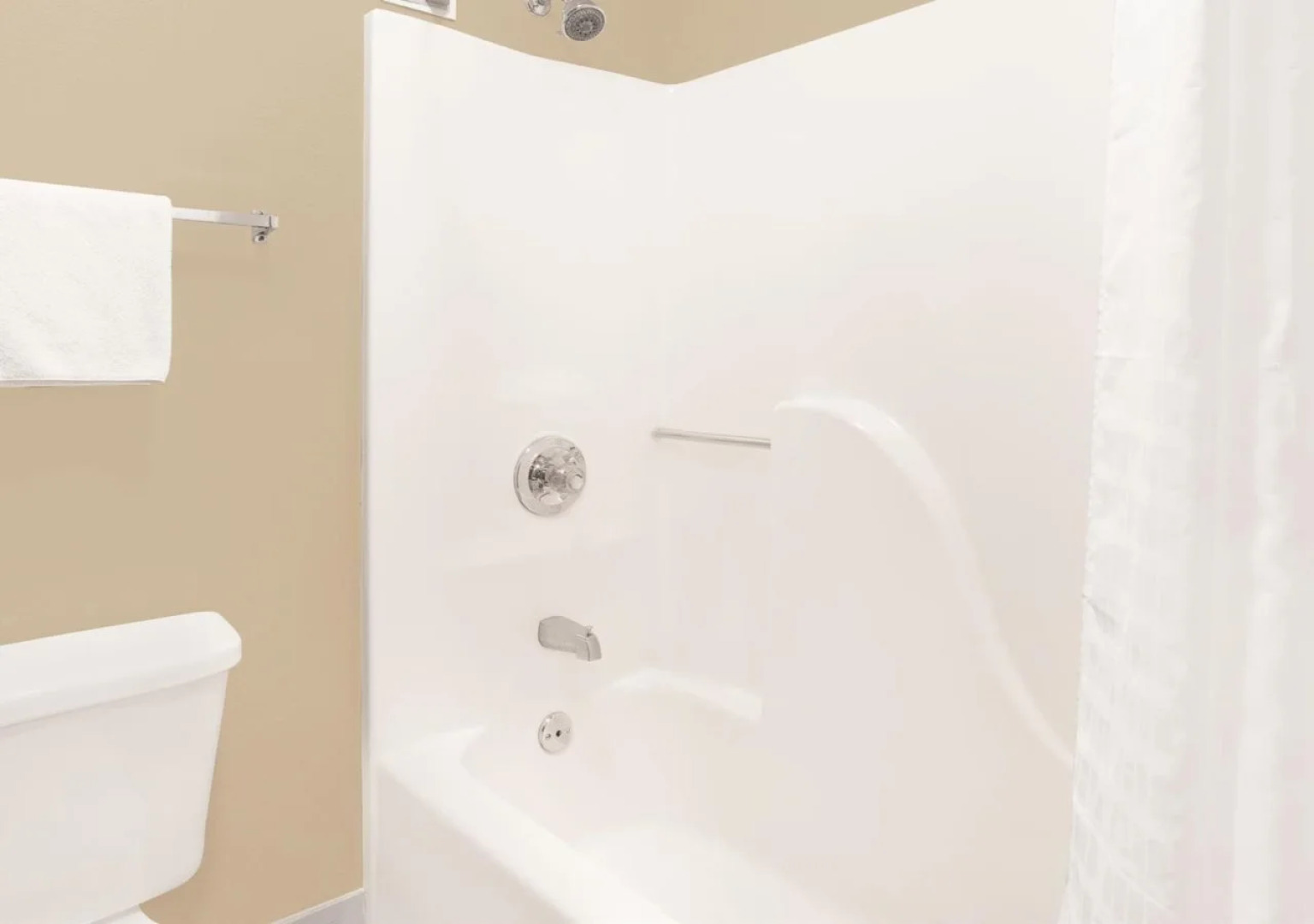 Super 8 by Wyndham East Moline