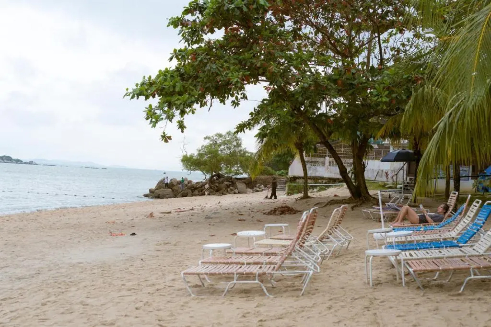 H Beach Suite at Rainbow Paradise Beach Resort