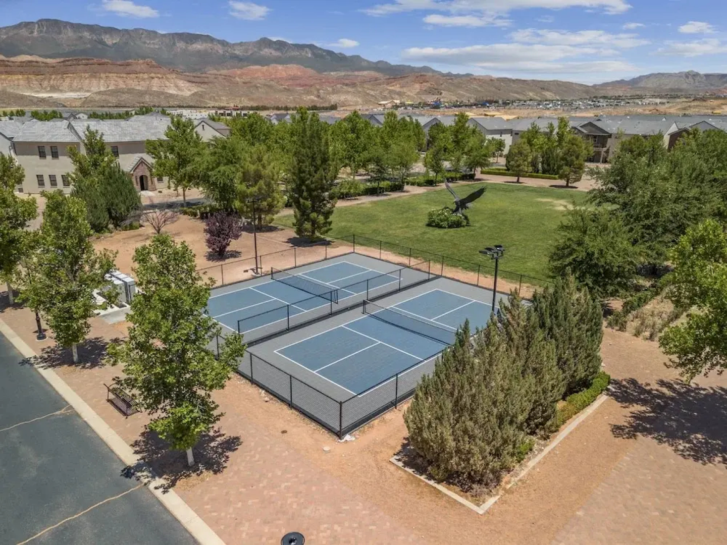 Desert Jewel With Private Gym And Pool 4 Bedroom Townhouse