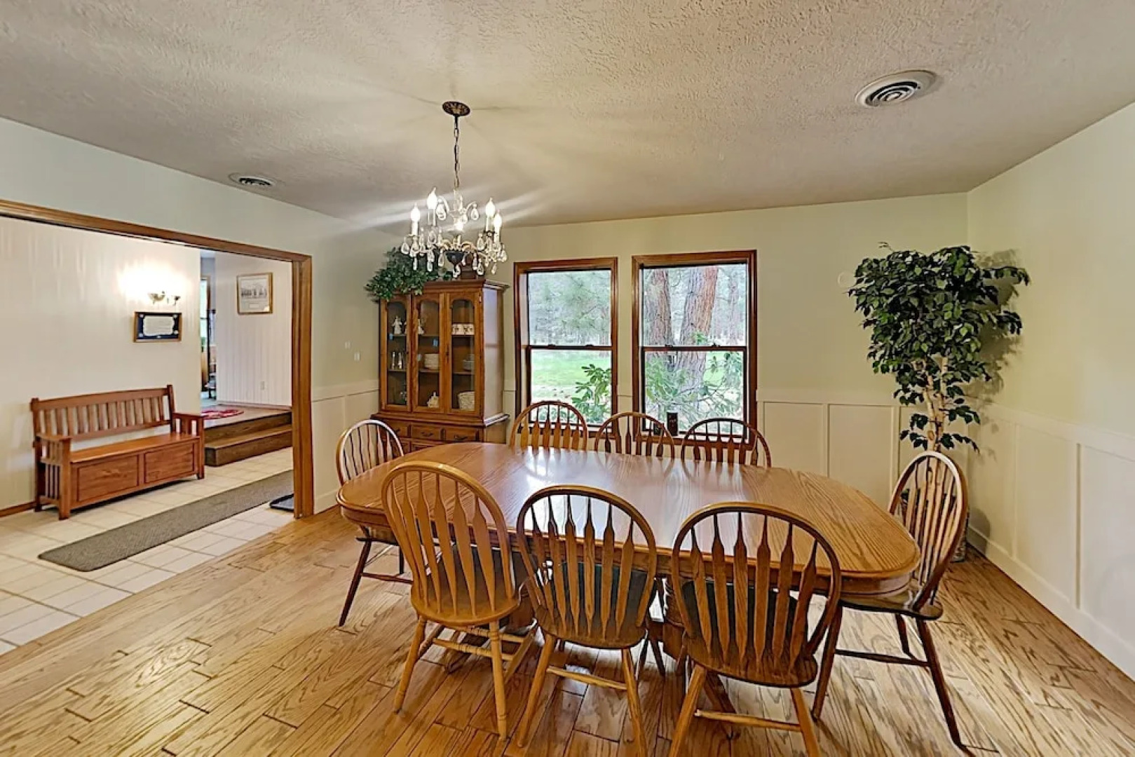 16973 Buck Horn Dr Home 5 Bedrooms 3.5 Bathrooms Home