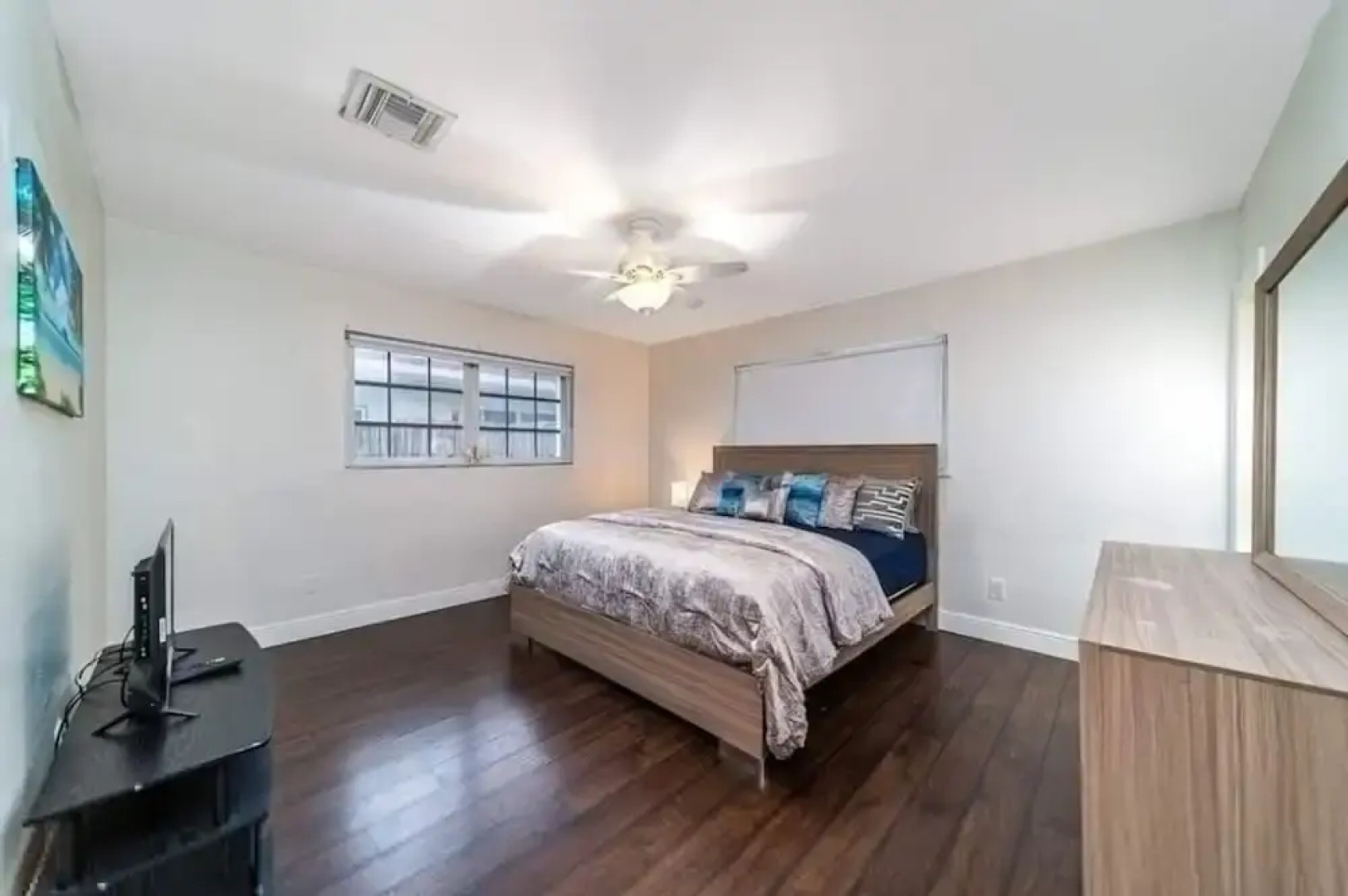 Heated Pool Home Near Beach