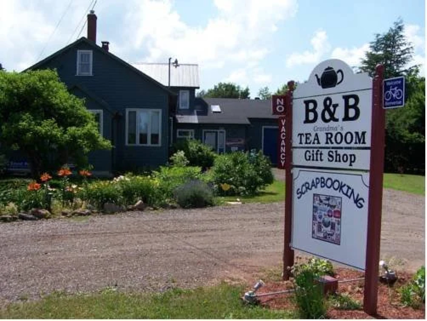 Beside the Trail Bed & Breakfast