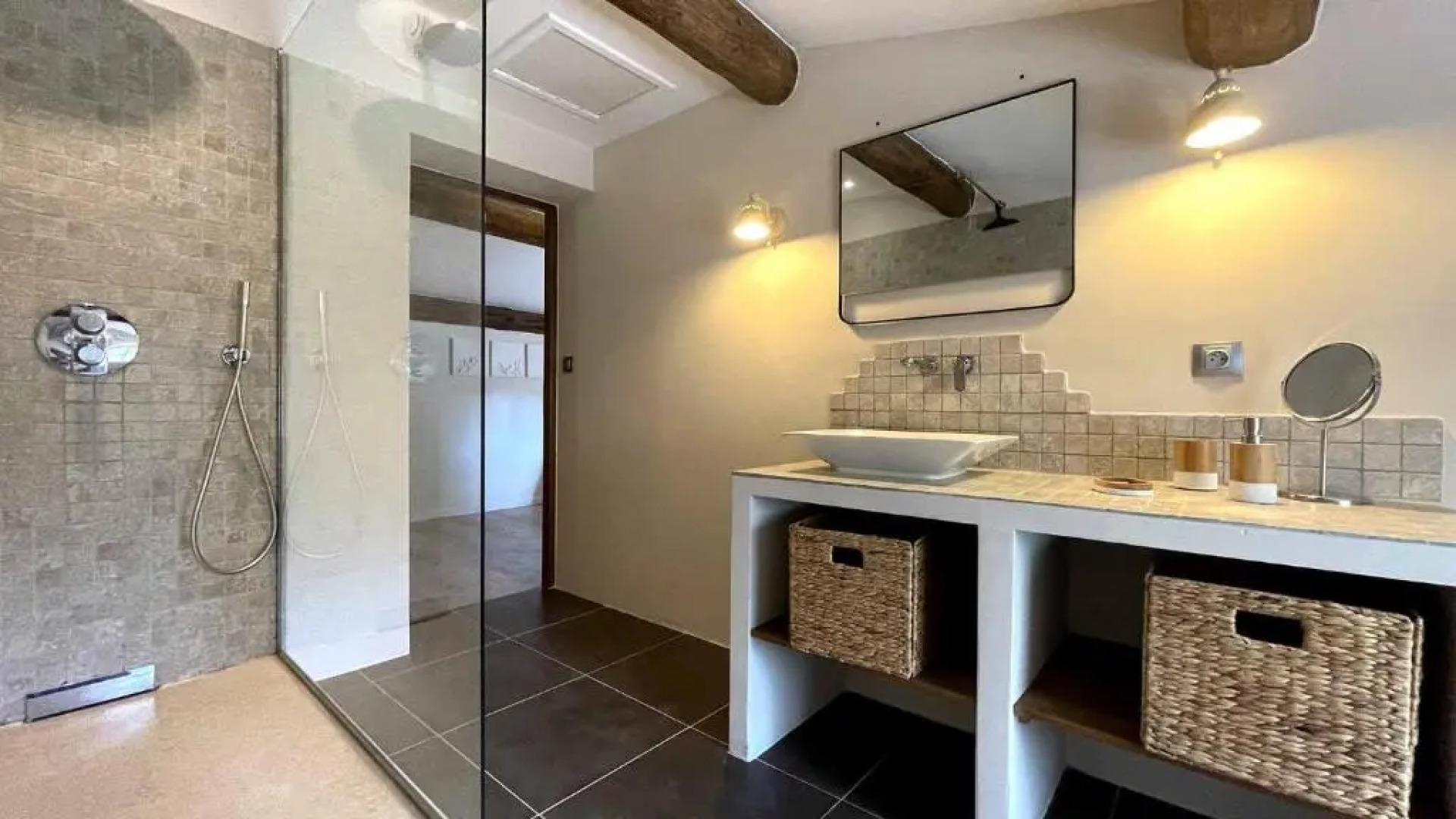 Mas Millésime - Gîtes Carignan - 4 pers - piscine privative