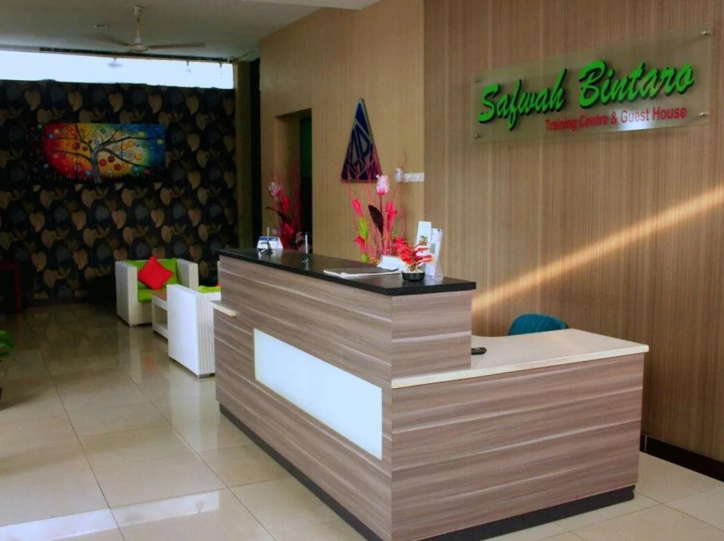 ZEN Rooms Safwah Bintaro Syariah