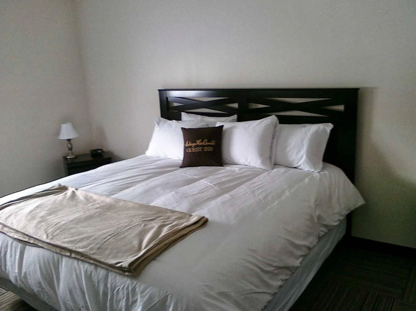 Auberge MacDonald Guest Inn