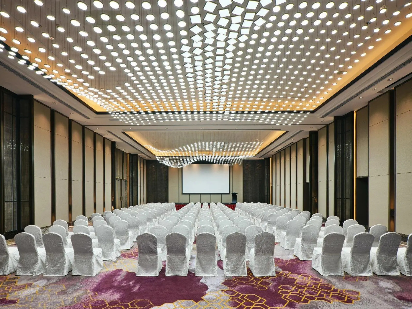 Crowne Plaza Wuxi Lake View