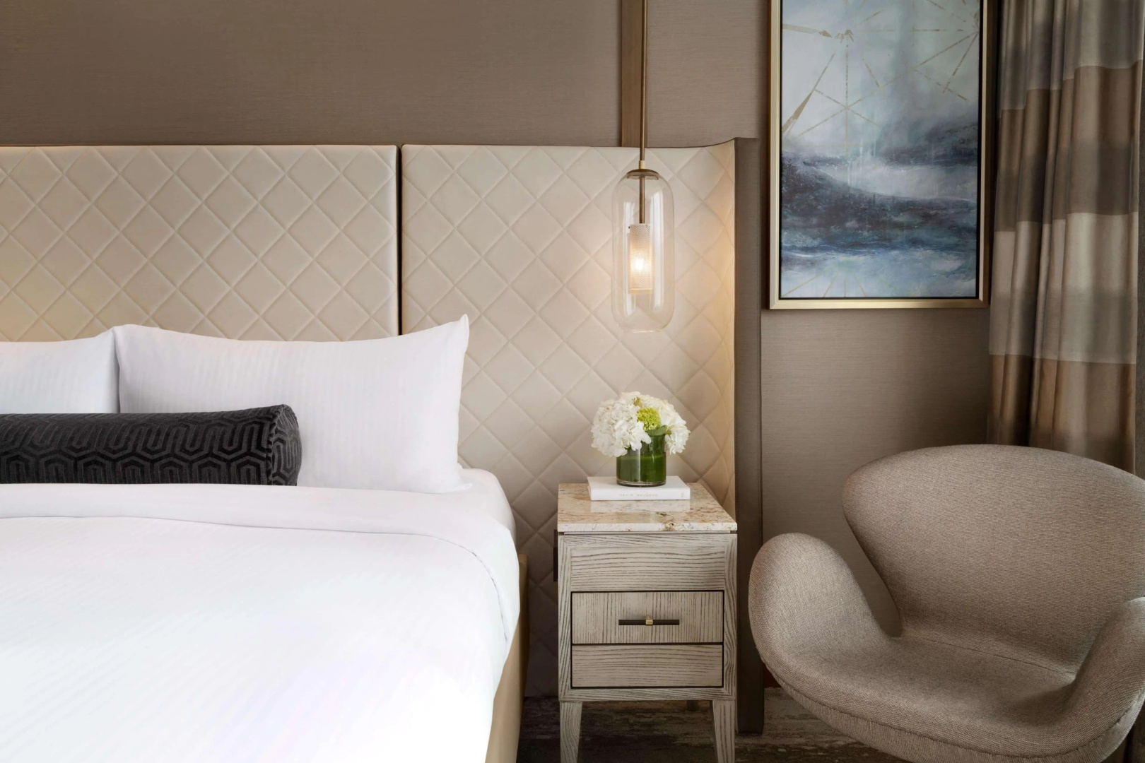Fairmont Vancouver Airport In-Terminal Hotel