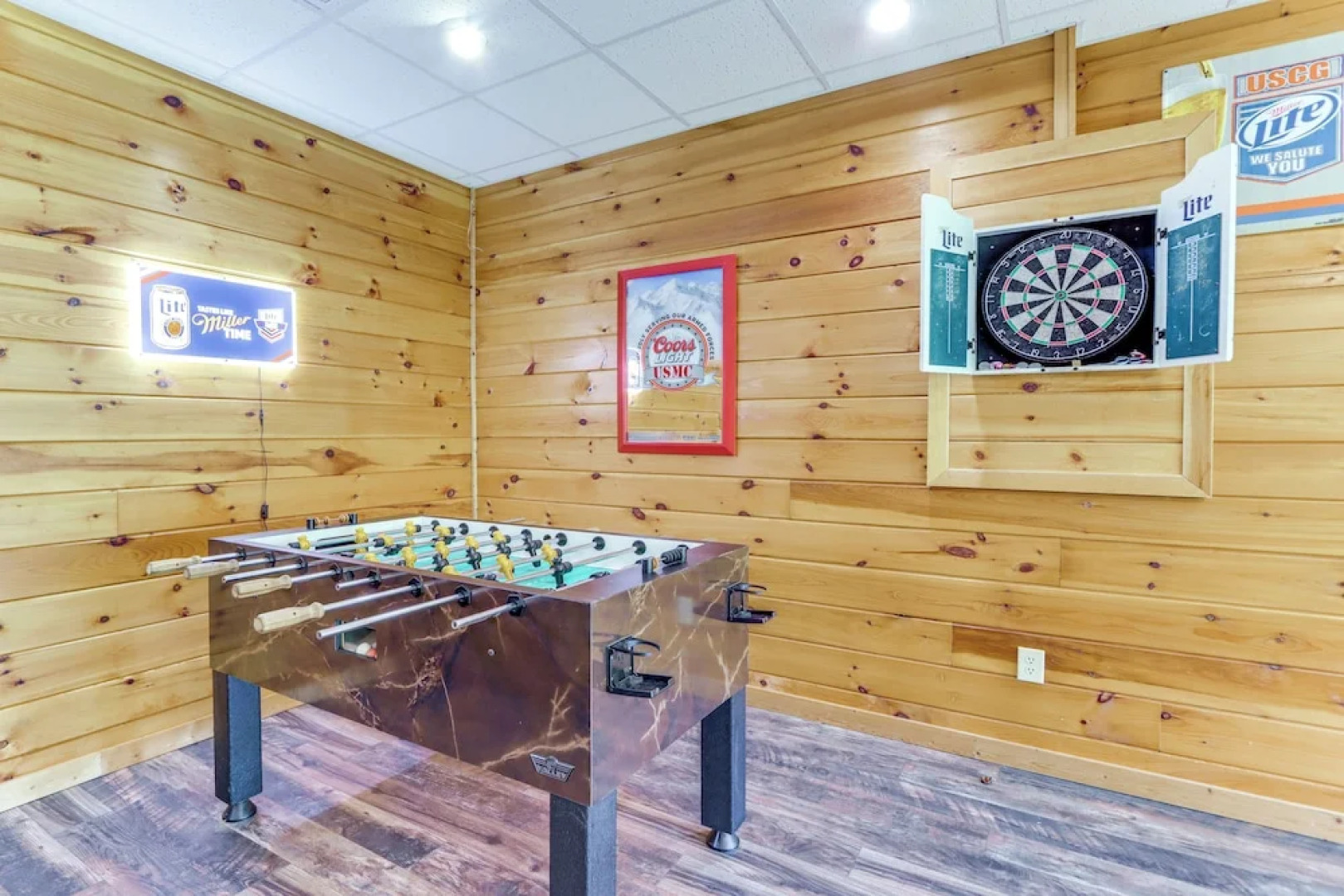 Riffle Run Cabin: River Access, Hot Tub, Game Room