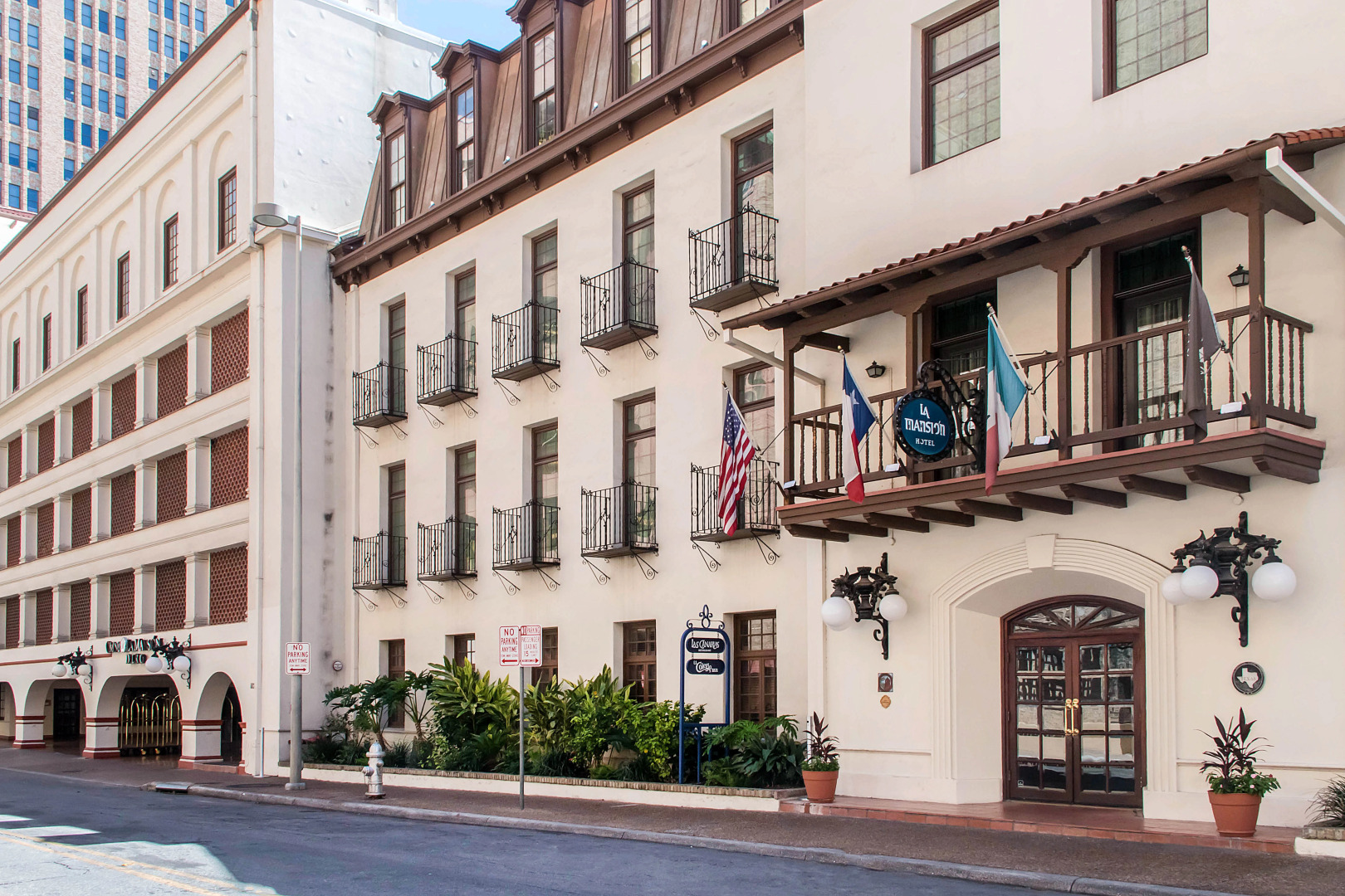 Omni La Mansion del Rio