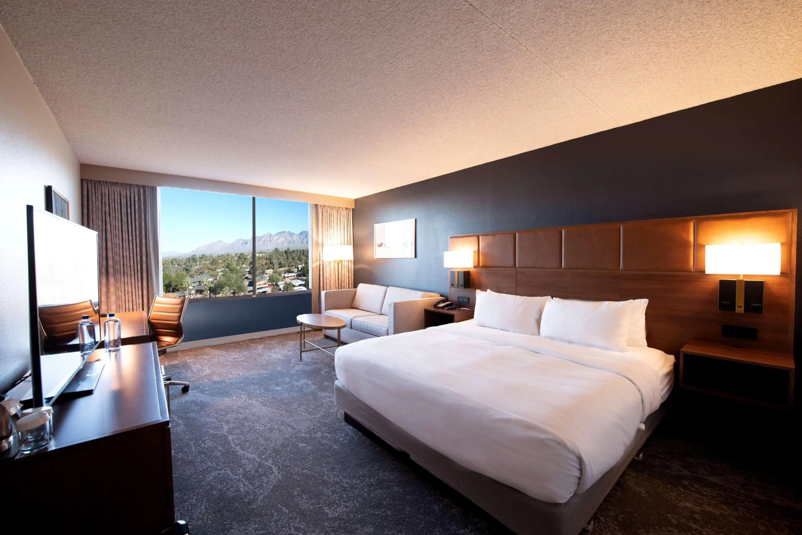 DoubleTree by Hilton Tucson - Reid Park