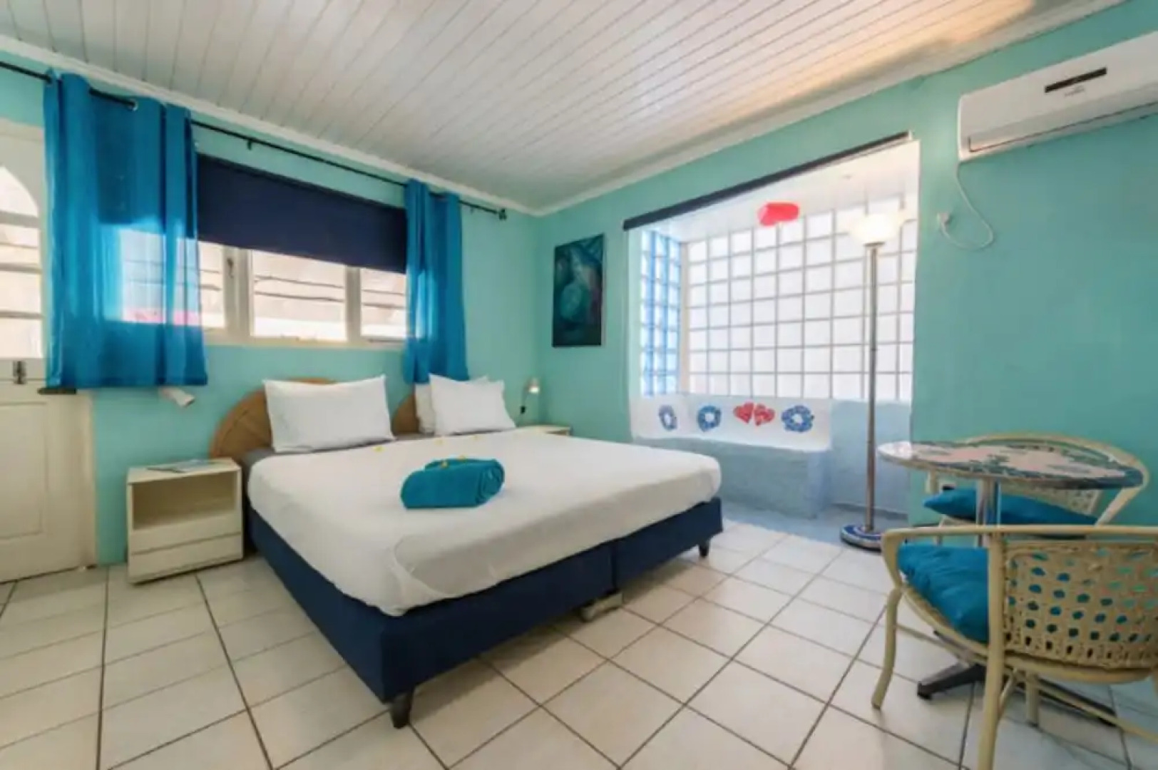 Sunflower Villa Studios By Cmd