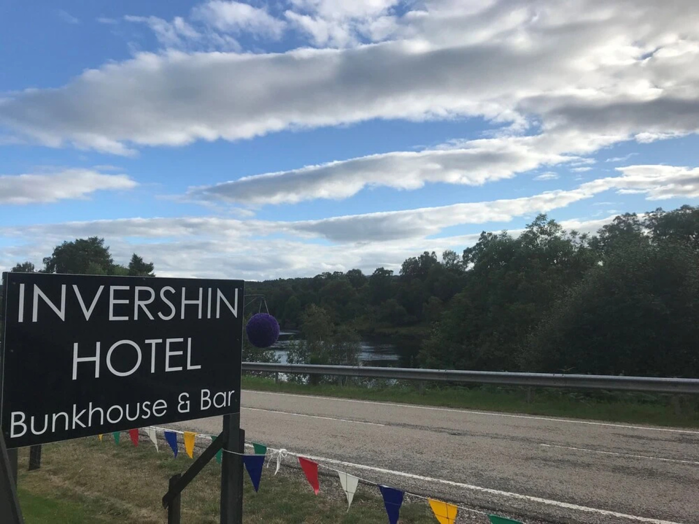Invershin Hotel Bunkhouse & Bar