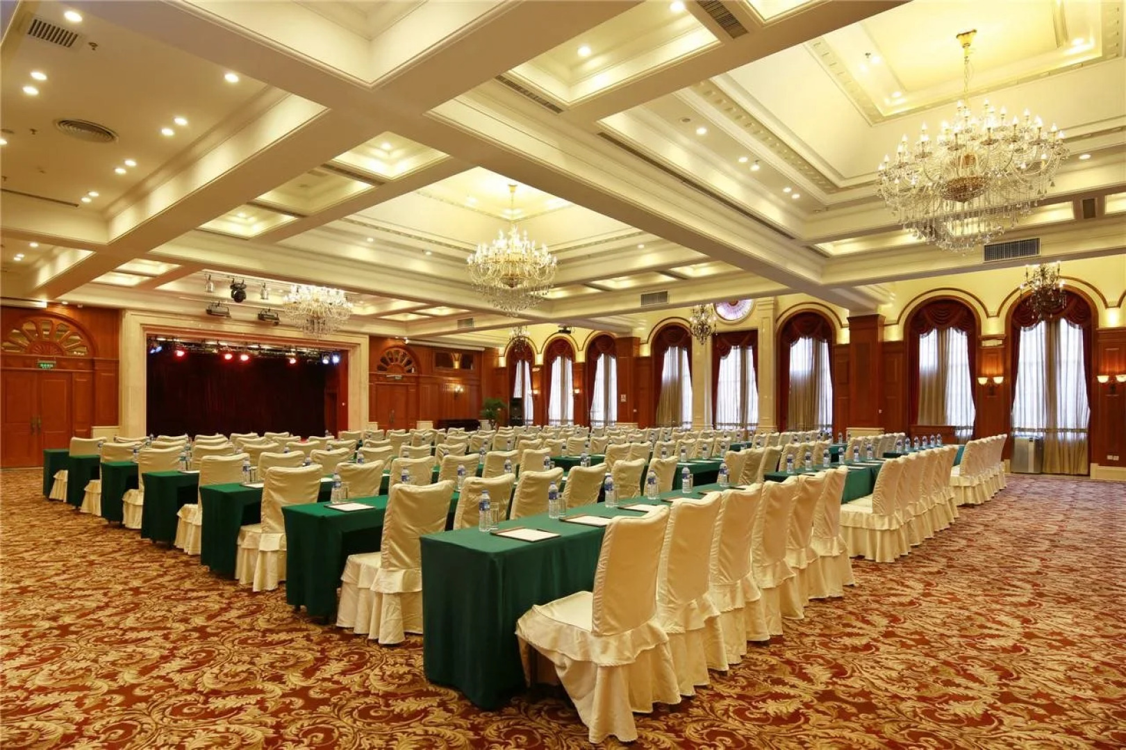 Dragon Lake Princess Hotel