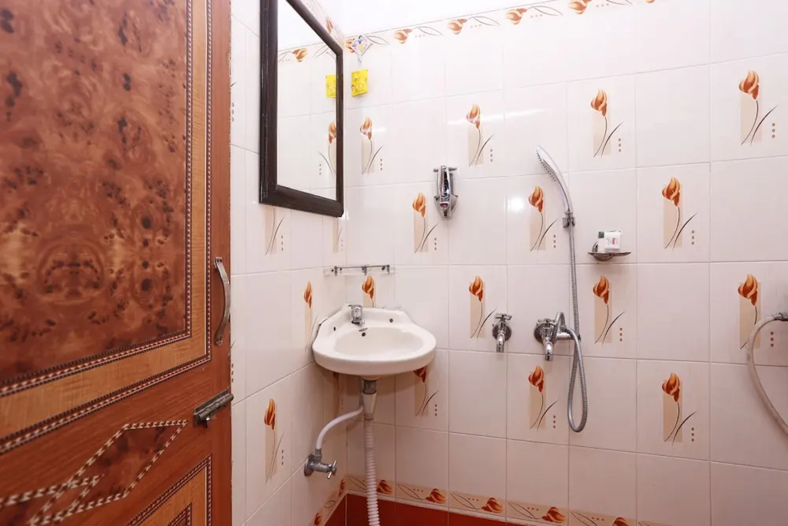 OYO 5851 Mehfil Hotel