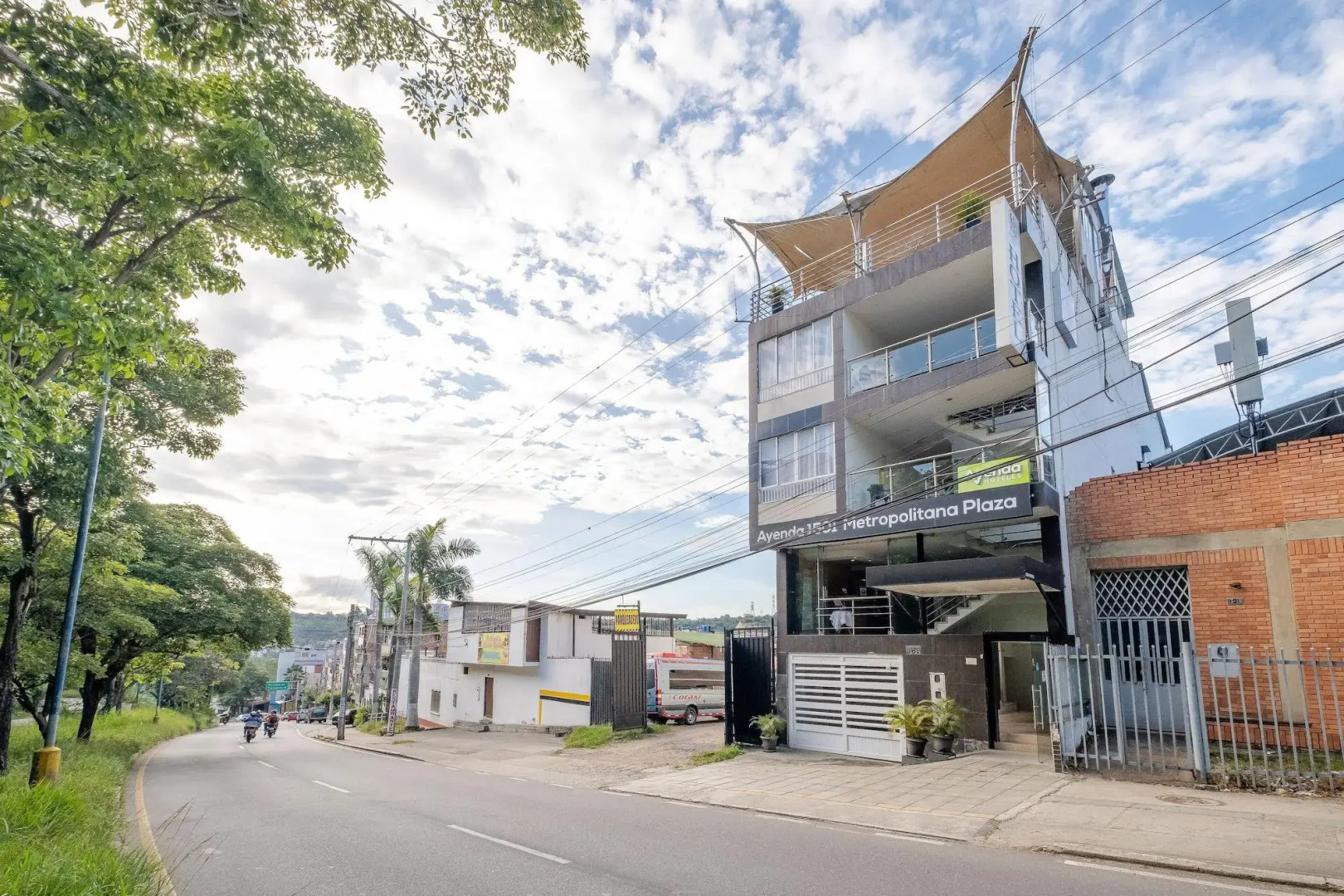 Hotel Metropolitana Plaza