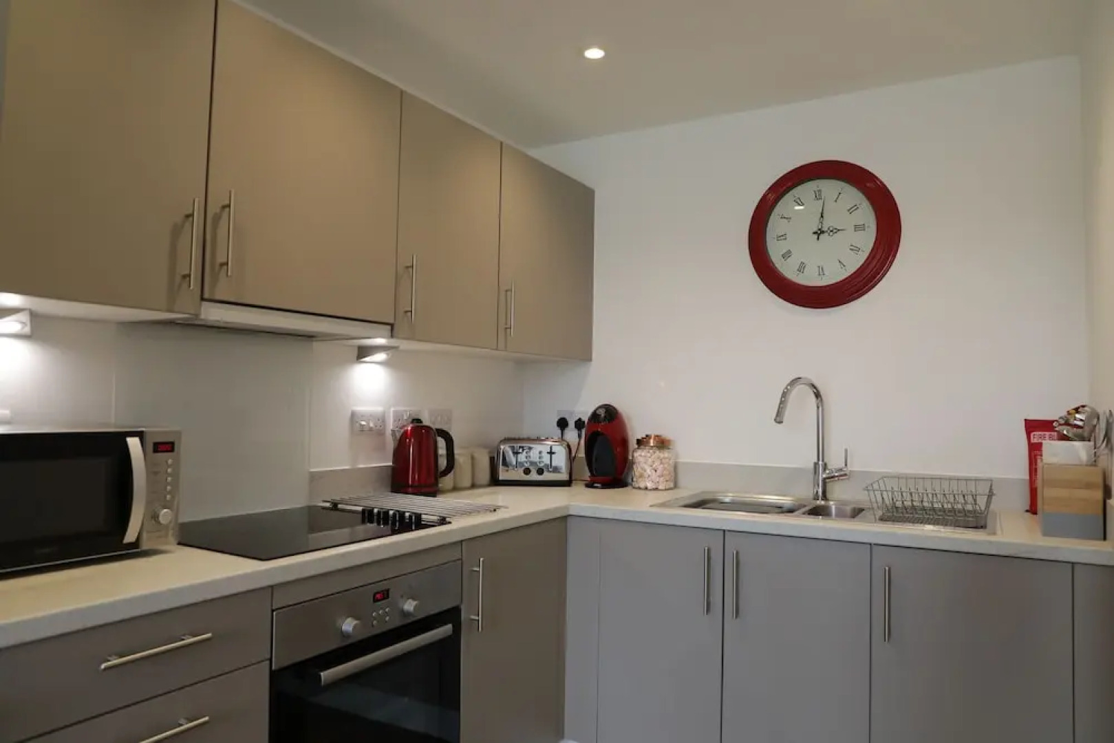 Luxury Bath Riverside Apt Parking & Gym