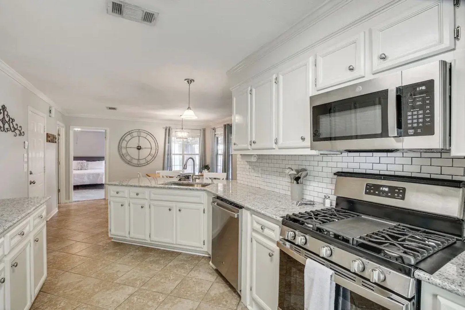 Updated Retreat w/ Outdoor Space in Flowood!