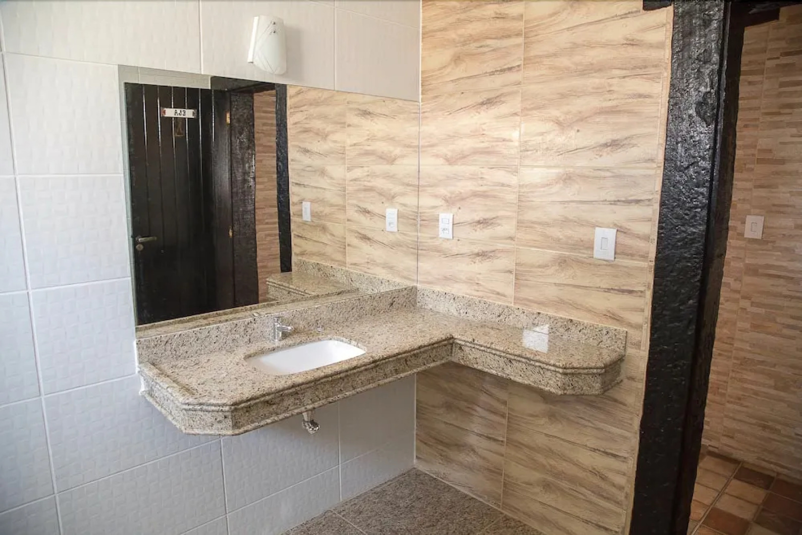 Hotel e Pousada Dona Lídia