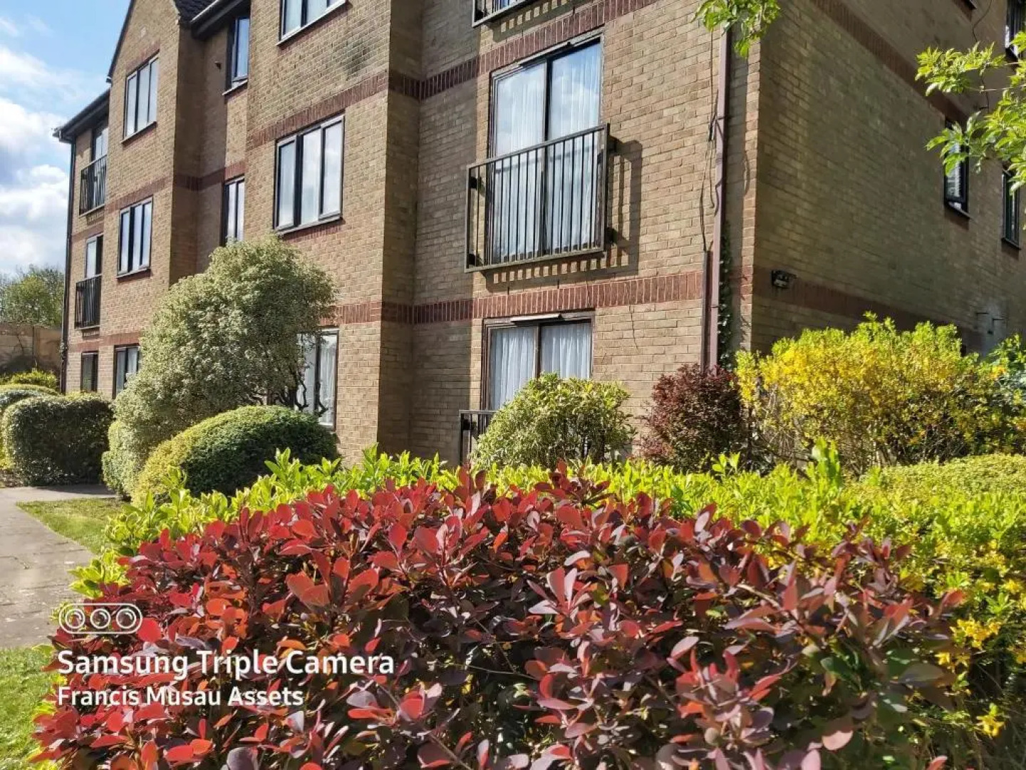 The Maltings - Huku Kwetu Dunstable - Spacious Business Travellers- 2 Bedroom 2nd floor Serviced Apartment -Private Parking- Free Wifi